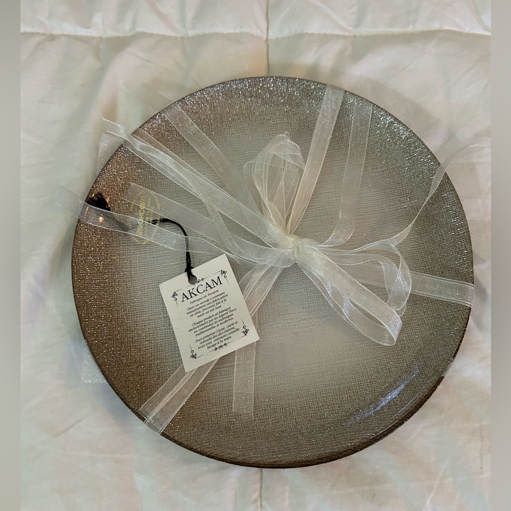 Akcam Sparkle Holiday Plates